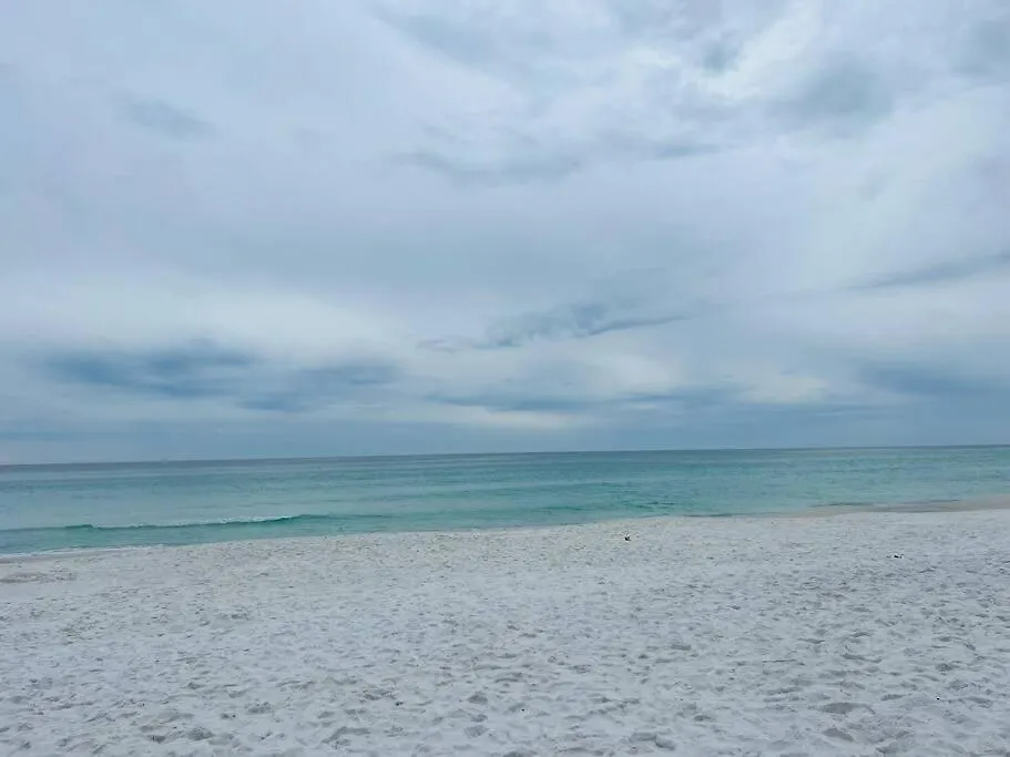 Apartment Tommy Bahama 1 Bedroom-Walk To Restaurants ,Pool-3Mi Beach! Destin United States