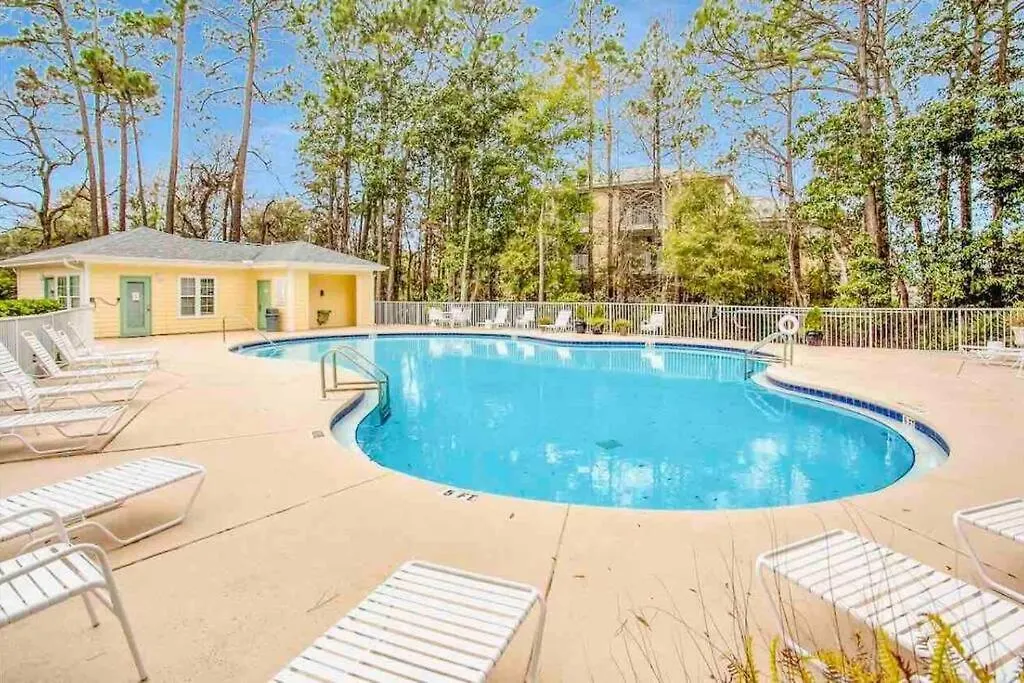 Tommy Bahama 1 Bedroom-Walk To Restaurants ,Pool-3Mi Beach! Destin