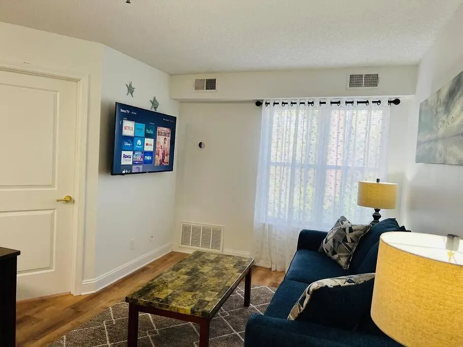 Tommy Bahama 1 Bedroom-Walk To Restaurants ,Pool-3Mi Beach! Destin