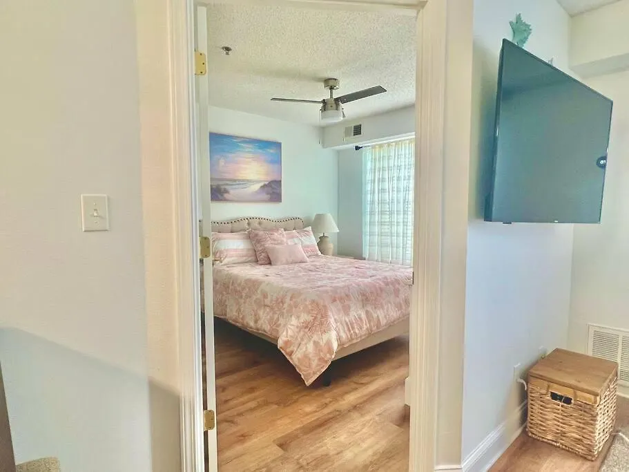 Tommy Bahama 1 Bedroom-Walk To Restaurants ,Pool-3Mi Beach! Destin 0*,