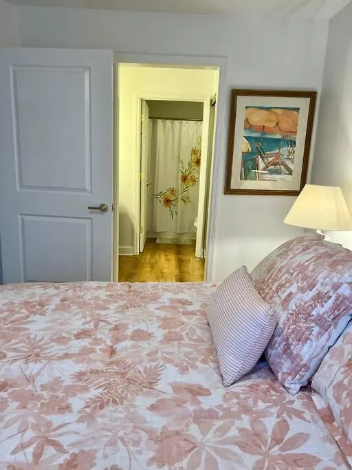 Apartment Tommy Bahama 1 Bedroom-Walk To Restaurants ,Pool-3Mi Beach! Destin United States