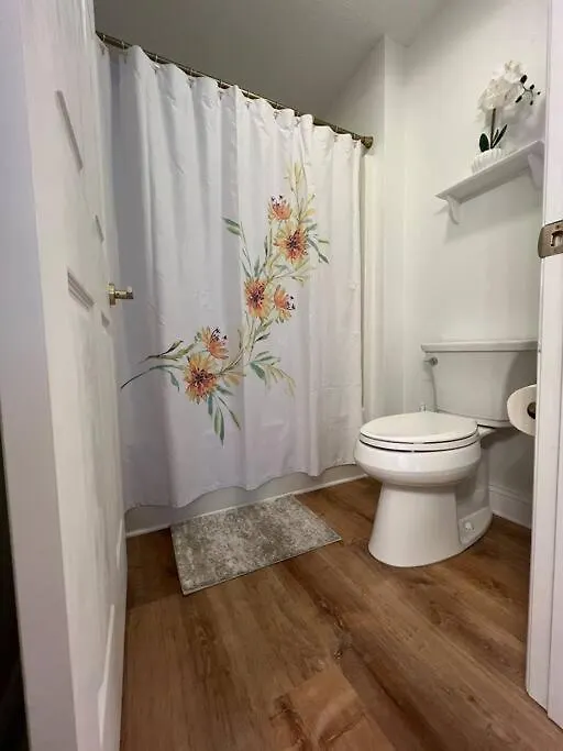 Tommy Bahama 1 Bedroom-Walk To Restaurants ,Pool-3Mi Beach! Destin 0*,